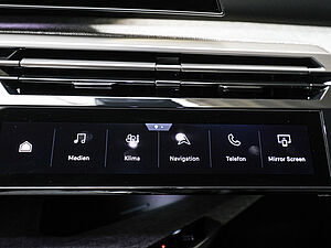 Peugeot 5008 Allure HYBRID 145 e-DSC6 17 navigation