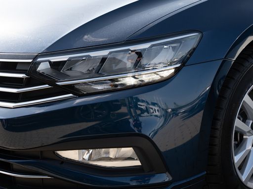 Volkswagen Passat Variant Business 2.0 TDI DSG AHK Absta 24