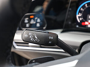 Volkswagen Golf VIII 1.5 e TSI Style DSG 30 navigation