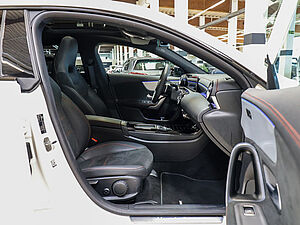 Mercedes-Benz CLA 250 SB 4M AMG Sport Premium 2 navigation