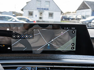 Peugeot 3008 GT HYBRID 136 e-DSC6 10 navigation