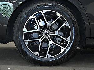 Mercedes-Benz E 200 T Avantgarde Advanced Plus 8 navigation