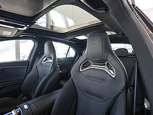 Mercedes-Benz E 53 AMG Hybrid 4M+ 32 navigation