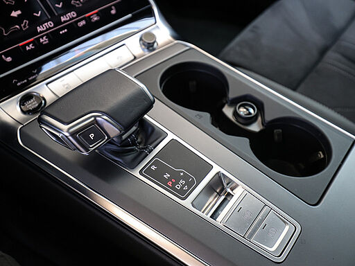 Audi A6 Avant S line 40 TDI quattro S tronic 16