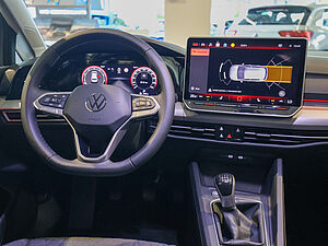 Volkswagen Golf VIII Life 1.5 TSI 9 navigation