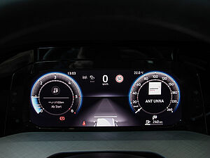Volkswagen Golf VIII Variant Life 2.0 TDI 22 navigation