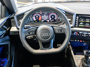 Audi A1 Sportback 25 TFSI S line 8 navigation