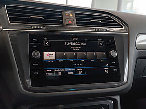 Volkswagen Tiguan Allspace Life 1,5 l TSI 110 kW 150 PS 6-Gang 27 navigation
