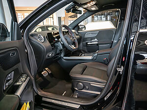 Mercedes-Benz GLA 180 Edition AMG Line AHK 8 navigation
