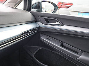 Volkswagen Golf VIII Variant GOAL 2,0 l TDI DSG 27 navigation