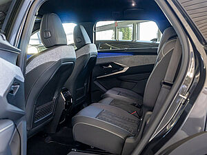 Peugeot 5008 GT HYBRID 136 e-DSC6 4 navigation