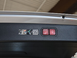 Mercedes-Benz E 220 d T Exclusive Premium 32 navigation