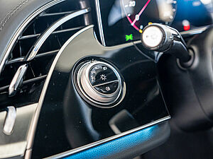 Mercedes-Benz E 200 4M AMG Sport Advanced Superscreen 19 navigation