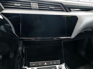 Audi e-tron Sportback S line 55 quattro 12 navigation