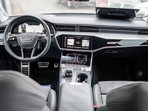 Audi A6 Avant sport 55 TFSI e sport quattro 8 navigation