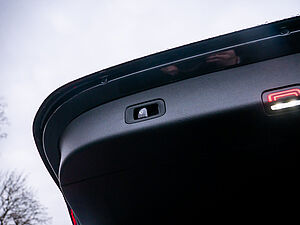 Mercedes-Benz GLC 300 4M AMG Line 27 navigation