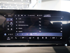Audi Q6 e-tron Q6 SUV e-tron quattro 11 navigation