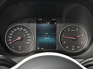 Mercedes-Benz Sprinter Kasten 319 CDI 4x4 17 navigation