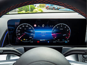 Mercedes-Benz GLB 250 4M AMG Sport Premium 15 navigation
