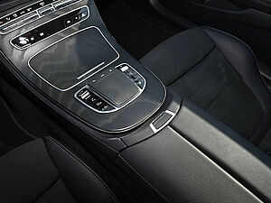 Mercedes-Benz E 300 Coupé AMG Line 14 navigation
