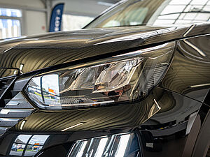 Peugeot 2008 Allure HYBRID 145 e-DSC6 28 navigation