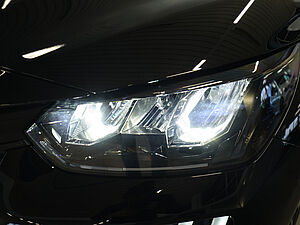 Peugeot 208 Neuer Allure PureTech 100 34 navigation
