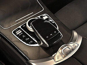 Mercedes-Benz C 220 d Cabrio AMG Line 14 navigation
