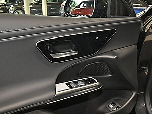 Mercedes-Benz E 300 e AMG Sport Advanced 27 navigation
