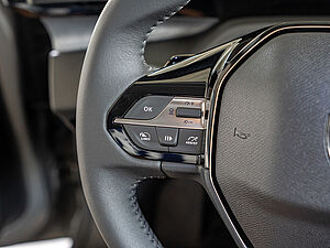 Peugeot 308 SW Allure BlueHDi 130 EAT8 13 navigation