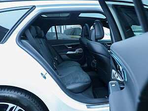 Mercedes-Benz E 220 d T AMG Sport 4 navigation