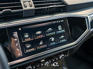 Audi Q3 S line 45 TFSI e S tronic 9 navigation