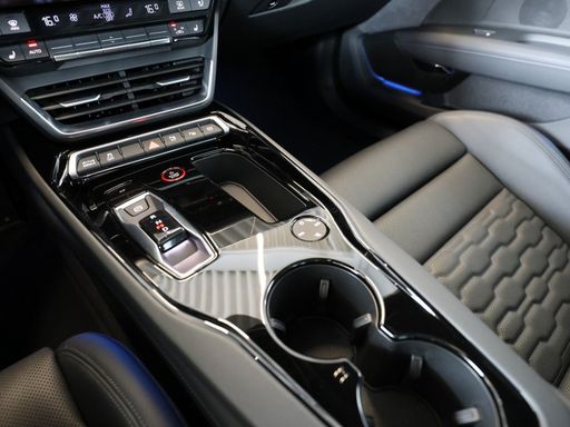 Audi e-tron RS GT Pano B&O HUD Matrix Kamera SHZ 22