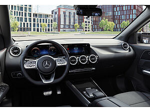 Mercedes-Benz EQA 300 4M AMG Sport Advanced 2 navigation