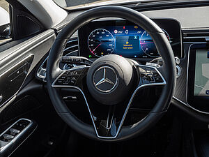 Mercedes-Benz E 220 d T Avantgarde 9 navigation