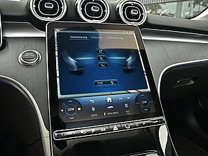 Mercedes-Benz C 300 e T Avantgarde Premium 13 navigation