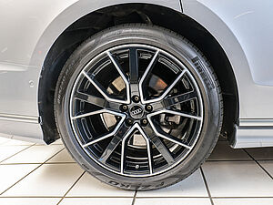 Audi A8 60 TFSI quattro 5 navigation