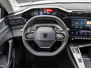 Peugeot 308 Allure PureTech 130 EAT8 8 navigation
