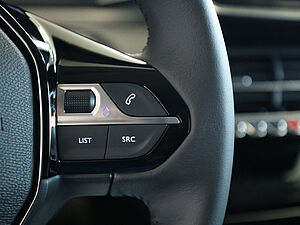 Peugeot 208 Neuer Allure PureTech 100 27 navigation