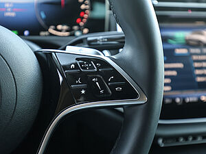 Mercedes-Benz E 300 de T Avantgarde Advanced Plus 20 navigation