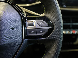 Peugeot 208 GT PureTech 100 19 navigation