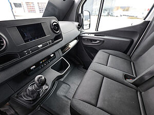 Mercedes-Benz Sprinter 317 CDI KA L3H2 15 navigation