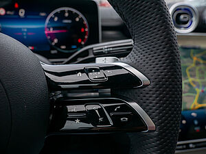 Mercedes-Benz C 220 d T AMG Line 13 navigation