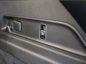 Mercedes-Benz GLE 350 de 4M AMG Sport Advanced Plus 34 navigation