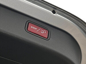 Mercedes-Benz C 180 T Avantgarde Advanced 31 navigation