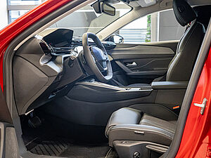 Peugeot 308 Allure BlueHDi 130 EAT8 18 navigation