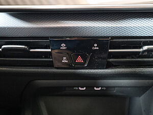 Volkswagen Golf VIII Variant GOAL2,0 l TDI DSG 15 navigation