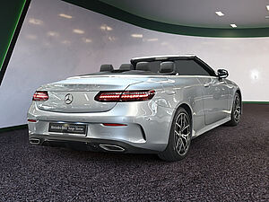 Mercedes-Benz E 200 Cabrio AMG Line 4 navigation
