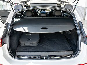Mercedes-Benz C 300 e T AMG Sport 27 navigation