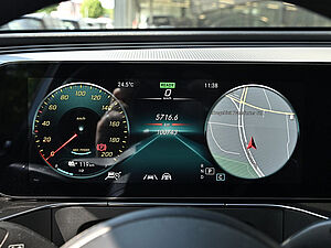 Mercedes-Benz EQC 400 4M 16 navigation