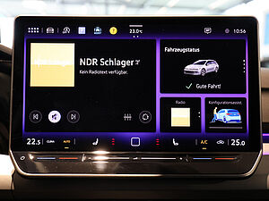 Volkswagen Golf VIII Variant 1.5 TSI Life 11 navigation
